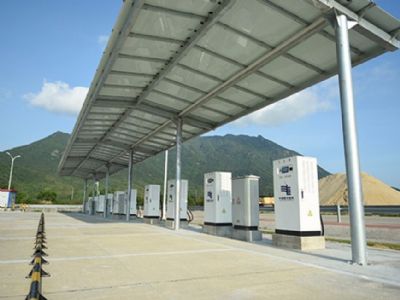 中國(guó)南方電網(wǎng)首座電動(dòng)公交充電站、廣西南寧竹溪立交電動(dòng)汽車充電站